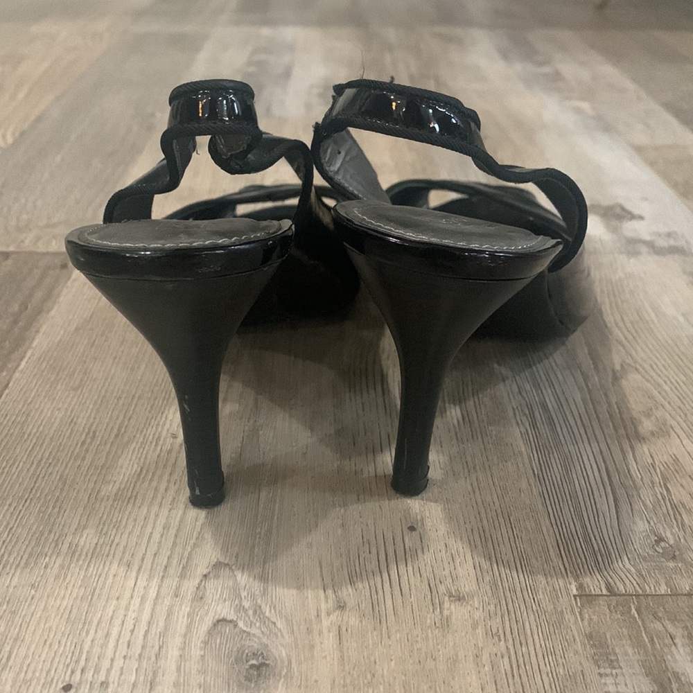 Black Heels - Picture 3 of 5
